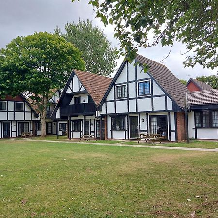 3.9. Tudor Court Hayle Esterno foto