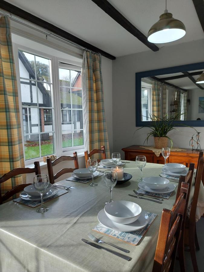 3.9. Tudor Court Hayle Esterno foto